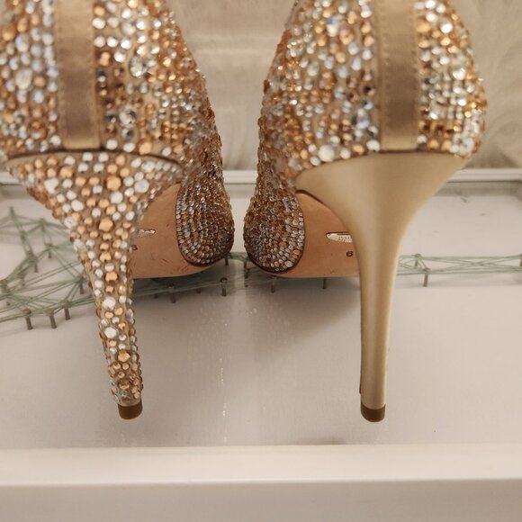 Badgley Mischka Embellished Heels. NWT. Size 6 - Picture 7 of 9